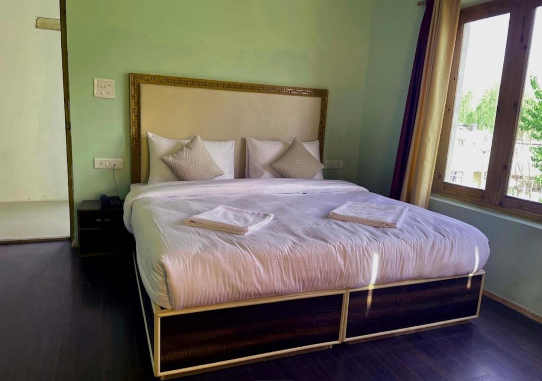 Tih Hotel Jorchung Leh Dış mekan fotoğraf
