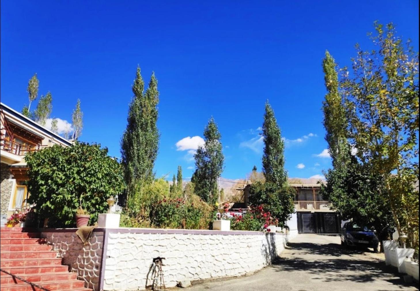 Tih Hotel Jorchung Leh Dış mekan fotoğraf