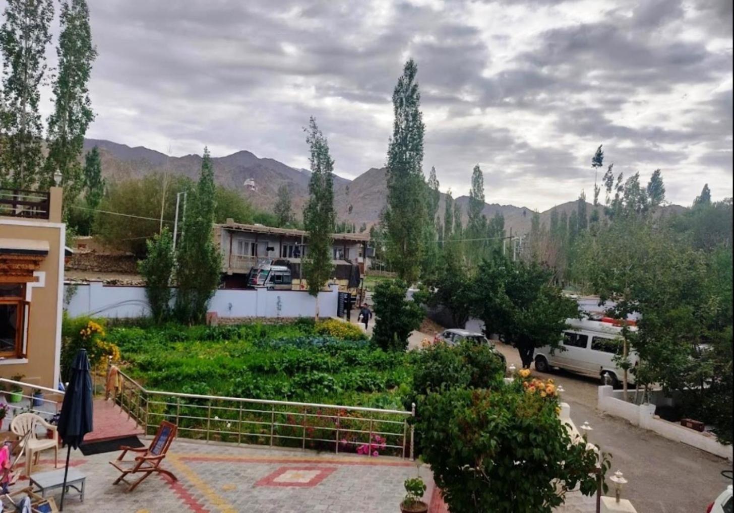 Tih Hotel Jorchung Leh Dış mekan fotoğraf