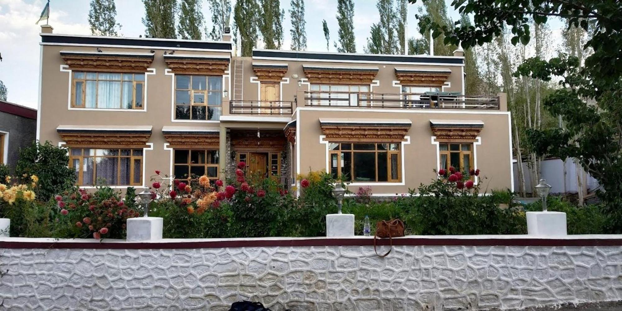 Tih Hotel Jorchung Leh Dış mekan fotoğraf